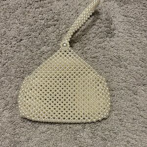 Elegant Cream Pearl Beaded Women's Bag
